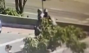 Imagens assustadoras mostram tenente da Rota, irmão de Eloá, sendo baleado na cabeça (veja o vídeo)