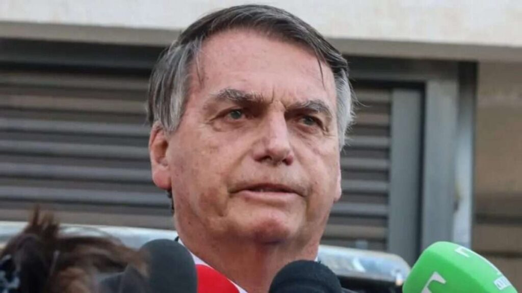 Eis a primeira atitude de Bolsonaro após vídeo de Michelle (veja o vídeo)