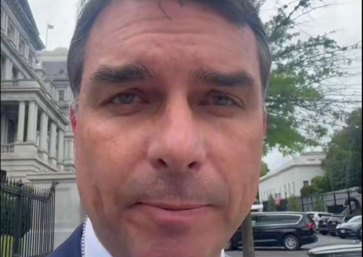 Depois de Trump, Flávio parte em viagem internacional para novo encontro histórico