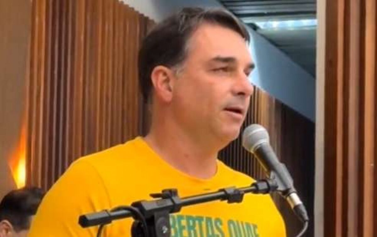 Flávio responde Lula após petista incitar enforcamento (veja o vídeo)
