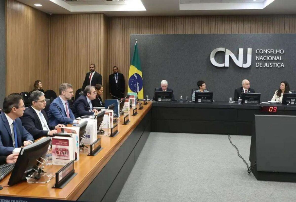 O penduricalho e o artigo que nenhum magistrado beneficiário dessa indecência teve a coragem de escrever