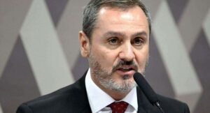 PF se manifesta de forma bizarra sobre ação dos EUA contra o PCC