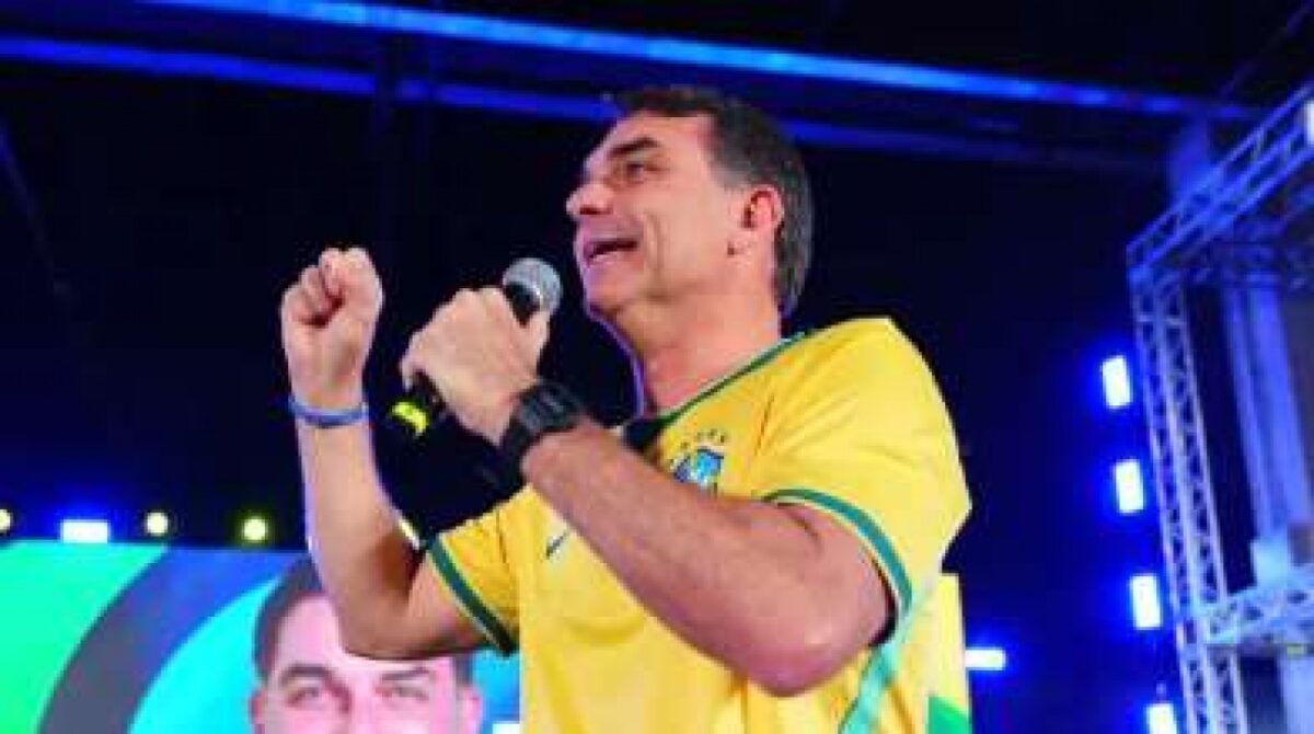 Flávio vai aos EUA e promete defender o Pix cara a cara com Donald Trump