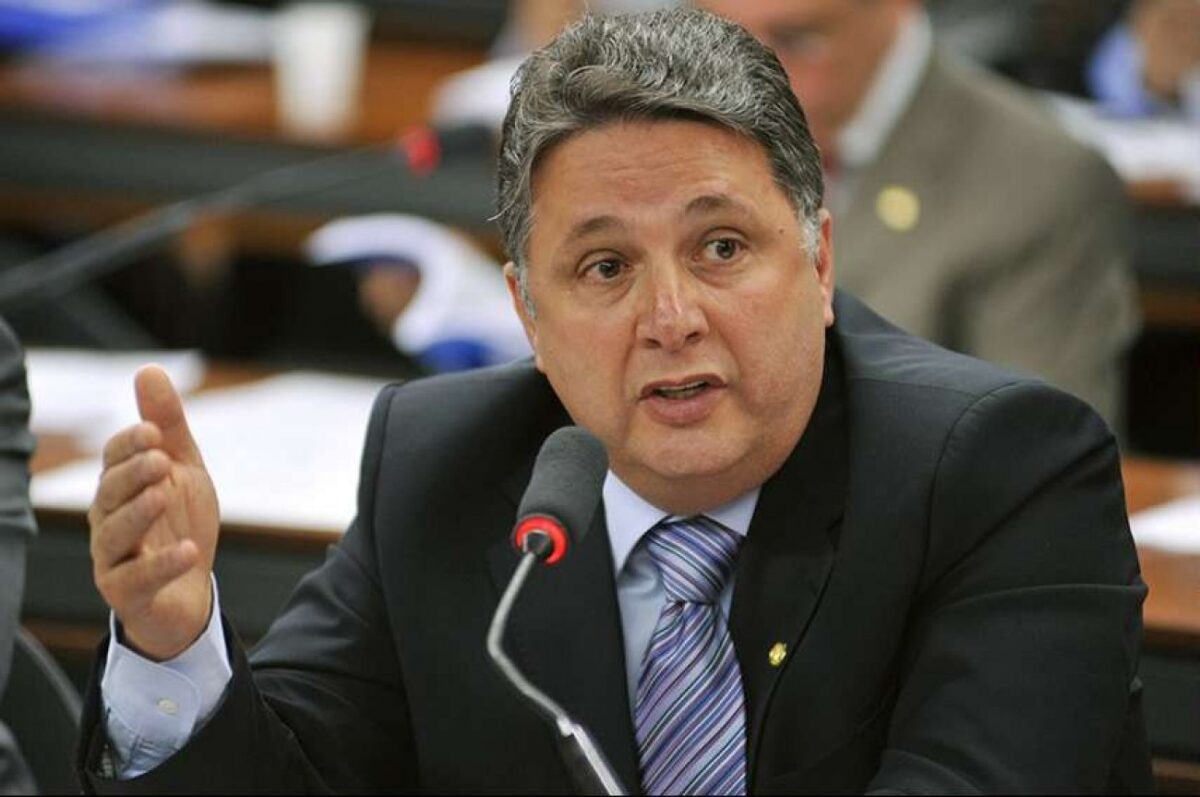 Daniela Lima é desmentida por Anthony Garotinho (veja o vídeo)