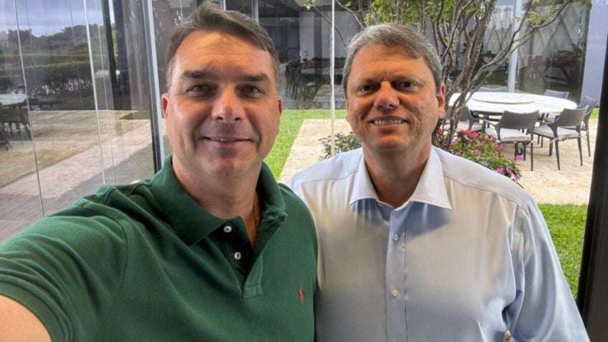Vitória de Tarcísio no 1º turno definirá eleição em favor de Flávio