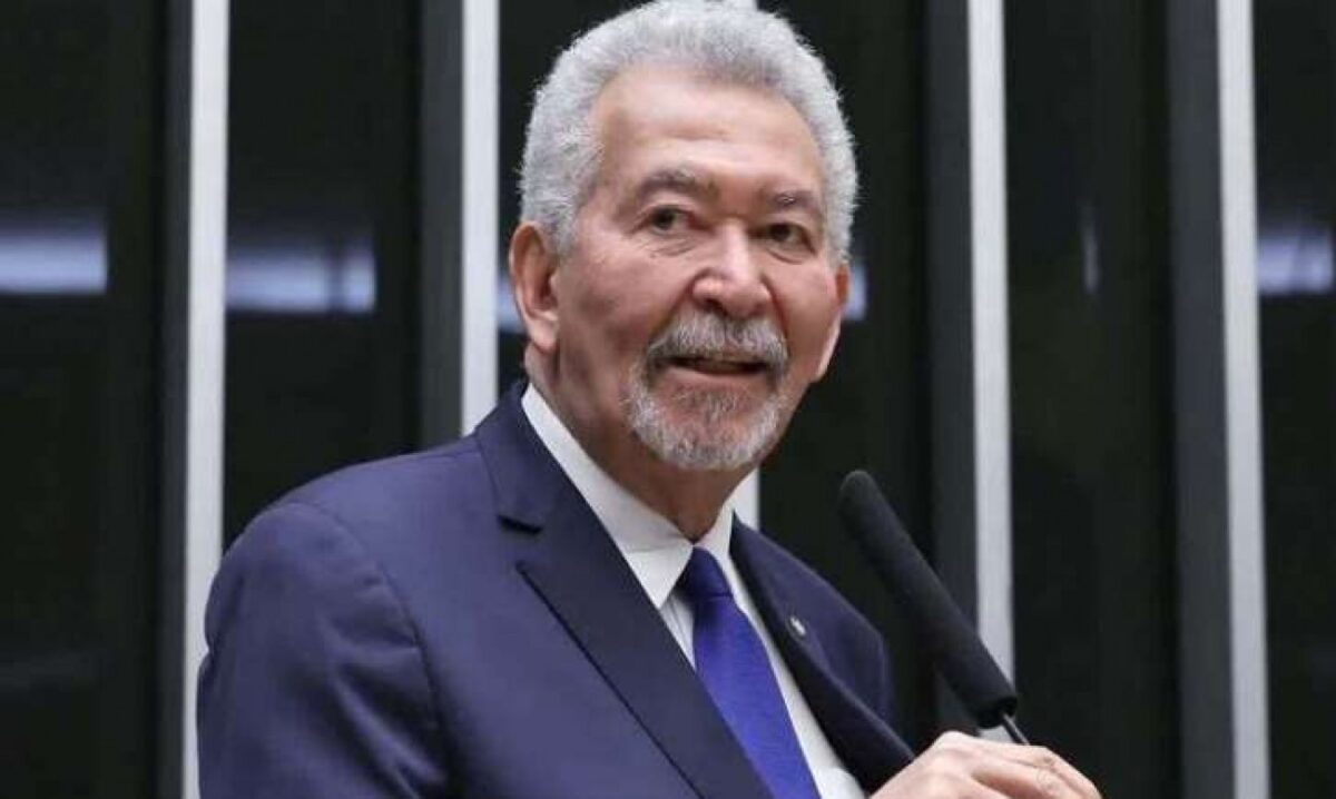 Deputado petista perde o mandato junto com outra parlamentar