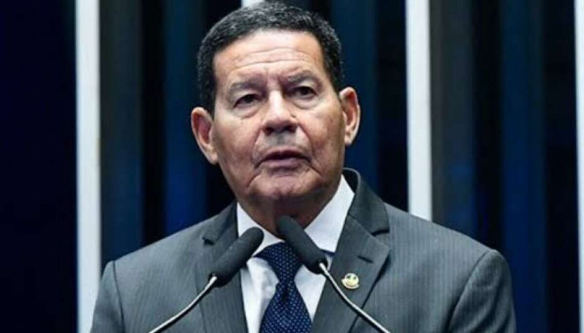 General Mourão detona os 60 dias de silêncio do STF sobre o 8 de Janeiro