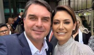 Os 2 recados fundamentais na carta de Jair Bolsonaro e a reconciliação entre Flávio e Michelle (veja o vídeo)