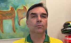 AO VIVO: Flávio comenta a absurda decisão de Moraes, que interfere diretamente no pleito eleitoral (veja o vídeo)