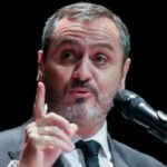Flávio Bolsonaro encurrala e aplica lição no chefe da PF de Lula