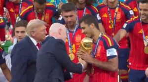 Trump rouba a cena na final da Copa (veja o vídeo)