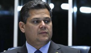 Diante de inércia do Senado, STF entra em ação e dá 10 dias a Alcolumbre