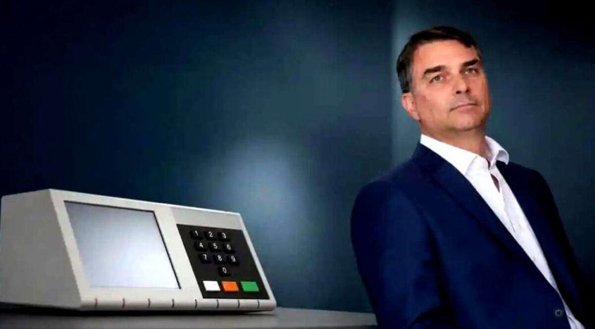 As declarações de Flávio a respeito da urna eletrônica e a segurança jurídica do sistema eleitoral brasileiro