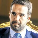 A escolha feita por Eduardo Leite e a desculpa esfarrapada