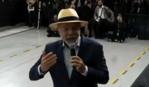 Lula nega vistos a representantes dos EUA e ainda provoca Trump: Vai apanhar muito