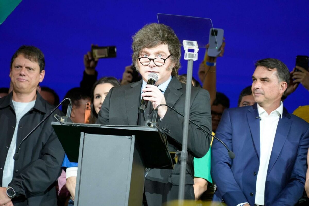 Lula busca socorro com embaixador argentino após fortes declarações de Milei