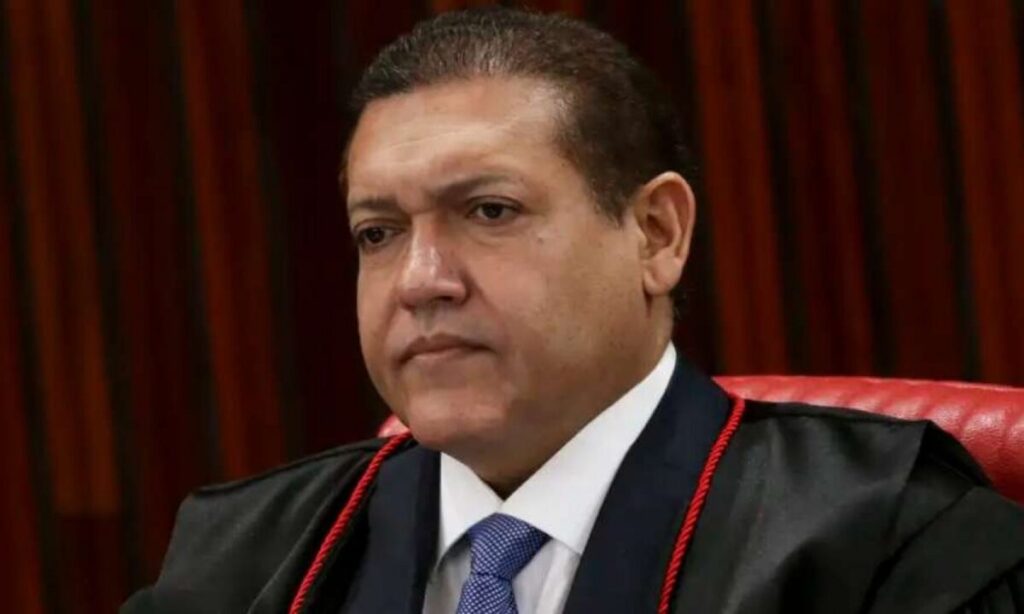 Grupo estrangeiro pede para acompanhar eleições no Brasil e TSE imediatamente diz não