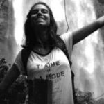 Fotógrafa desaparecida em trilha é encontrada morta