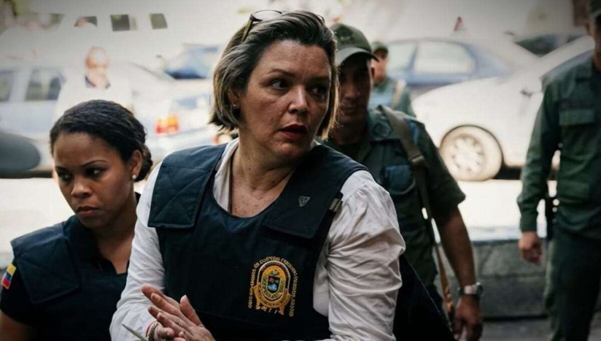 Magistrada que foi presa em 2009 por regime de esquerda e enfrentou tortura e estupros é finalmente solta